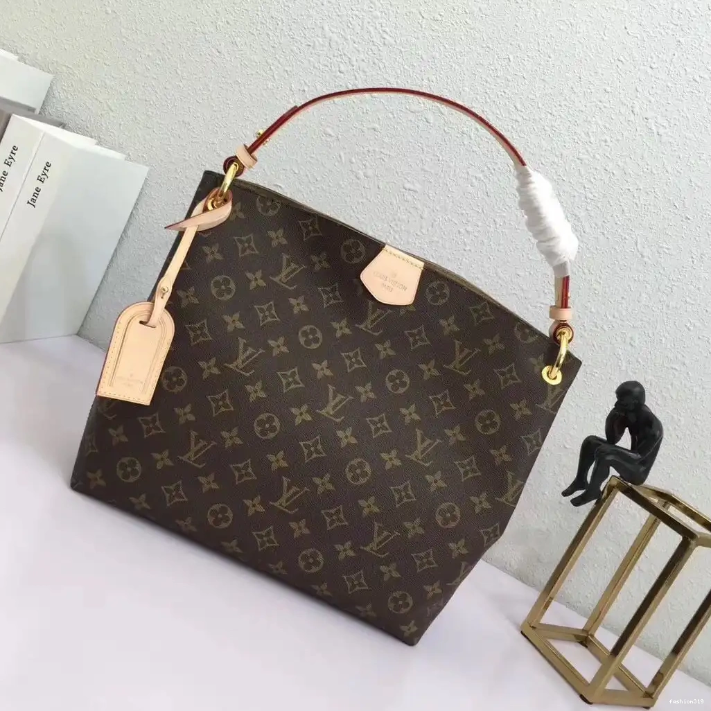 Vuitton PM Louis GRACEFUL 0402